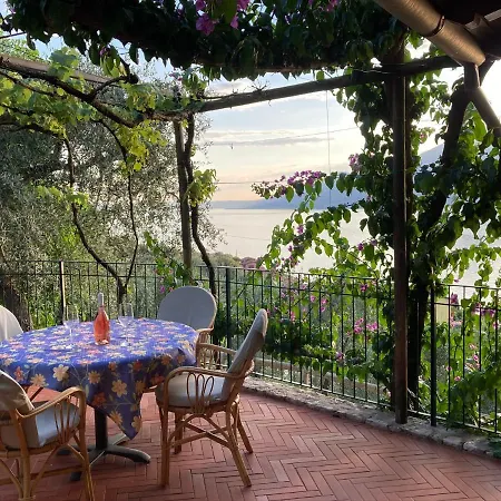 Casa Oliva Castelletto Di Brenzone